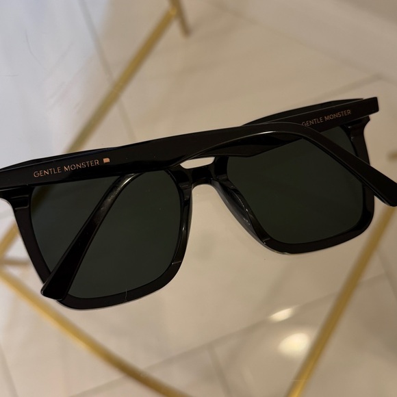 New Gentle Monster Her Sunglasses - Picture 2 of 7